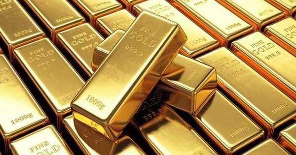 Tối 22/11, giá vàng tăng mạnh vượt mốc 2.700 USD/ounce