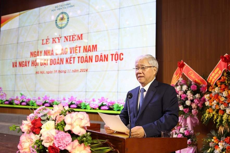 Lãnh đạo Mặt trận Tổ quốc Việt Nam Chính phủ dự lễ kỷ niệm Ngày Nhà giáo Việt Nam và Ngày hội Đại đoàn kết toàn dân tộc tại Học viện Tài chính