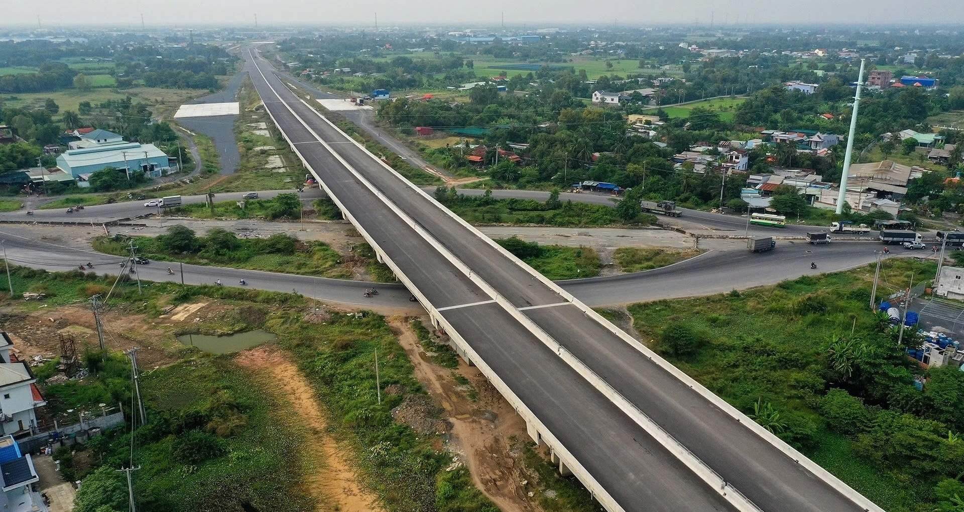 Quốc lộ 1A mở rộng thúc đẩy bất động sản khu tây TP.HCM tăng trưởng mạnh