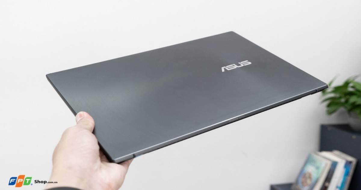 ASUS ZenBook (UM425) – laptop CPU AMD 14inch mỏng nhất thế giới chính thức lên kệ FPT Shop