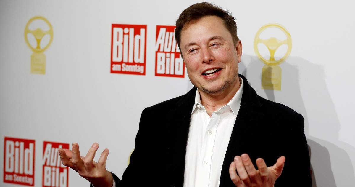 Chỉ một chữ trên Twitter, tỉ phú Elon Musk khiến Bitcoin rớt giá 8%