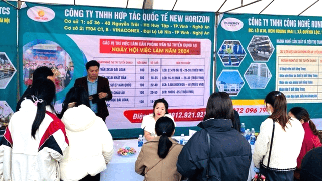 Gần 3.000 cơ hội việc làm cho lao động Nghệ An Gần 3.000 cơ hội việc làm cho lao động Nghệ An