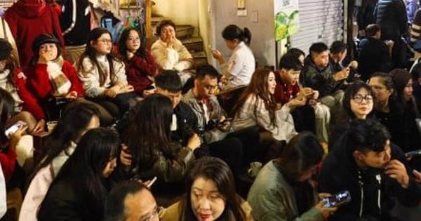 Hàng quán ở Hà Nội ‘hốt bạc’ đêm Giáng sinh