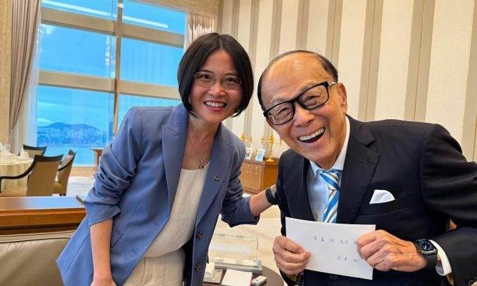Hong Kong’s richest billionaire Li Ka Shing sports Apple Watch after decades of wearing  Citizen