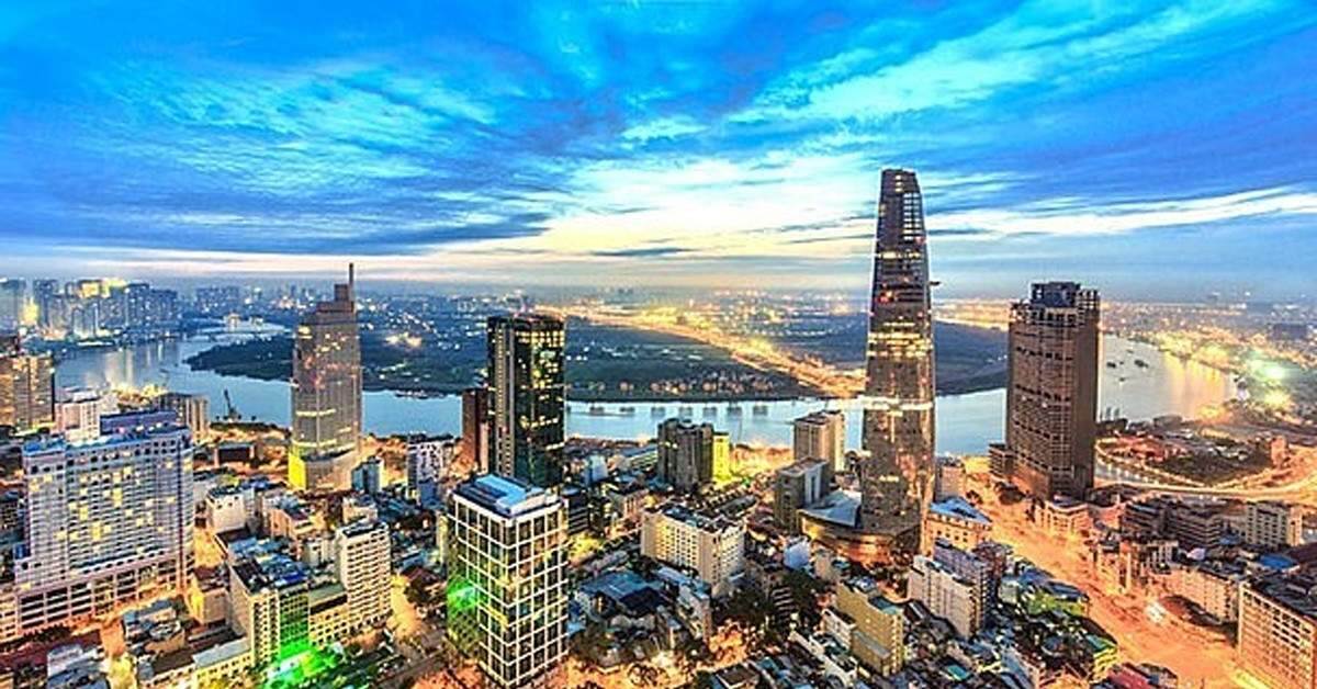 Kinh tế Việt Nam sắp vượt Singapore, 2025 lọt nhóm thu nhập trung bình cao?