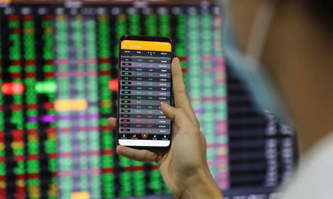 VN-Index starts week higher – VnExpress International