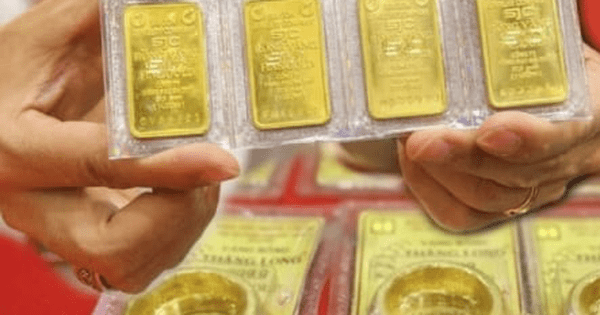 Không nên mua bán khi giá vàng biến động khó lường