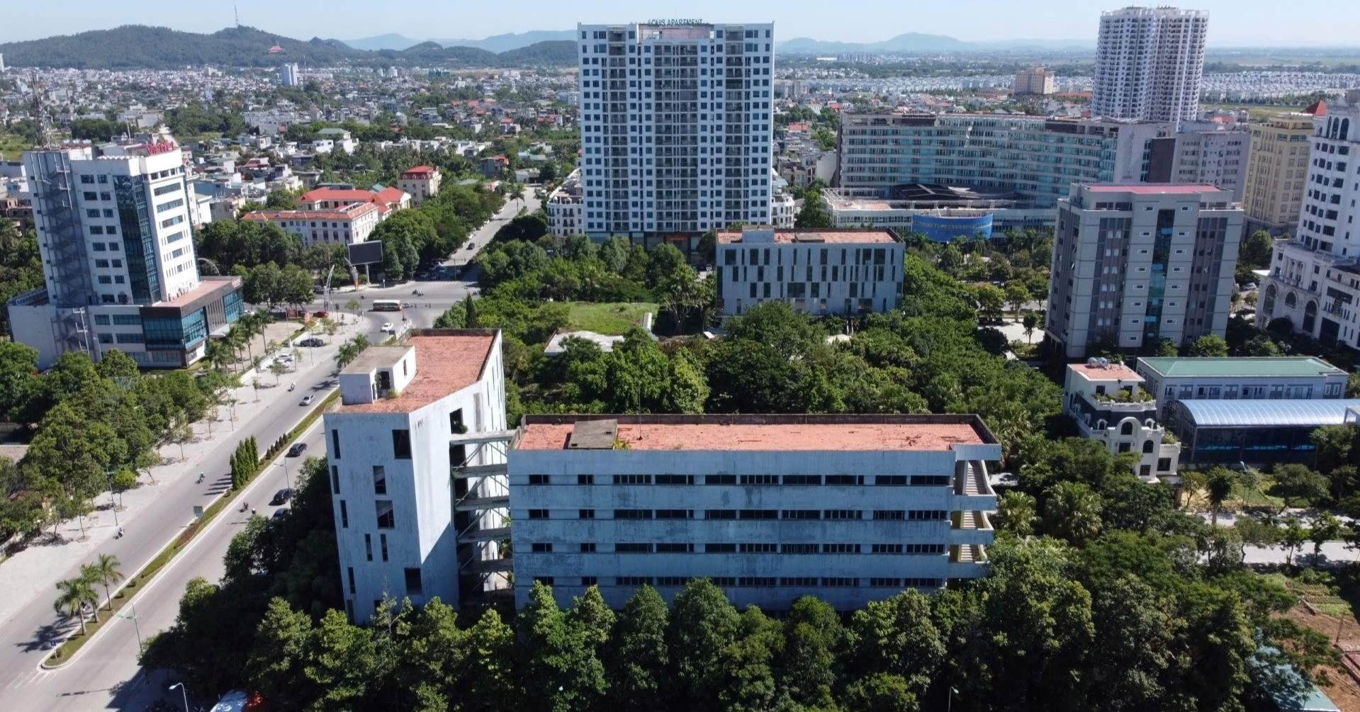 Cưỡng chế dự án trường học trên ‘đất vàng’ sau 19 lần đấu giá