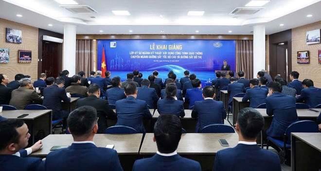 Khai giảng lớp đào tạo kỹ sư chuyên ngành đường sắt tốc độ cao, đường sắt đô thị
