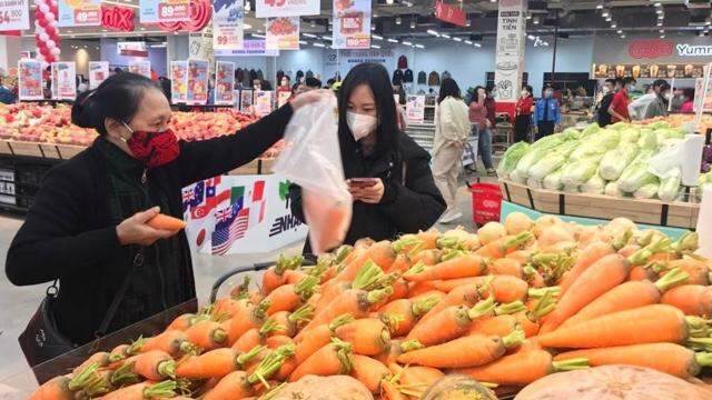 Lạm phát 4 năm qua chưa đến ngưỡng nâng mức giảm trừ gia cảnh khi tính thuế thu nhập cá nhân Lạm phát 4 năm qua chưa đến ngưỡng nâng mức giảm trừ gia cảnh khi tính thuế thu nhập cá nhân