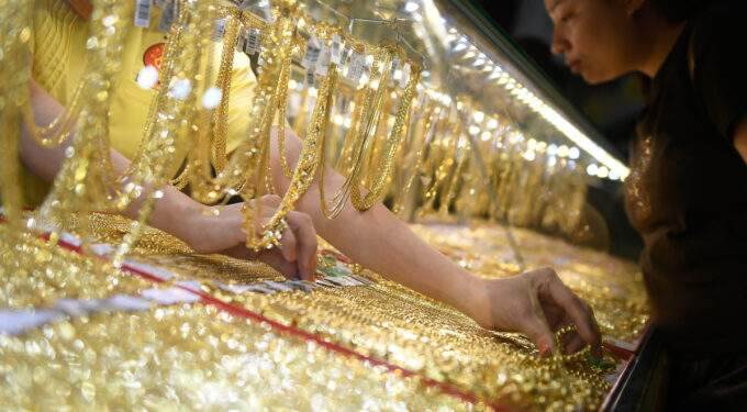 Gold price bounces to 4-week high Gold price bounces to 4-week high