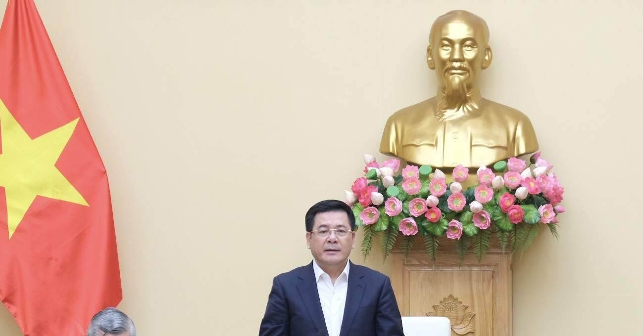 ‘Phải rất thẳng thắn, chứ không thể nói cho hài lòng’
