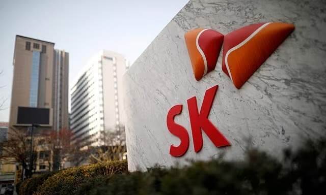 South Korea’s SK Group to sell 1.33% Vingroup stake for M