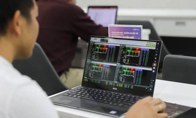 Stocks fail to extend 4-session gaining streak