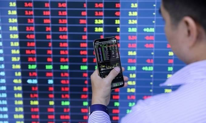 VN-Index starts week lower – VnExpress International