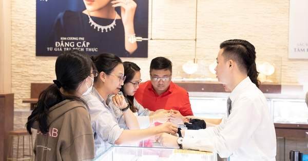 Vì sao vàng luôn là kênh đầu tư hấp dẫn? Vì sao vàng luôn là kênh đầu tư hấp dẫn?