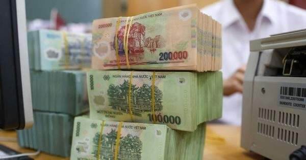 Một ngân hàng vừa tăng lãi suất tiết kiệm lên sát trần quy định