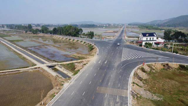 Cận cảnh hai tuyến đường nghìn tỷ vừa thông xe tại Thanh Hoá