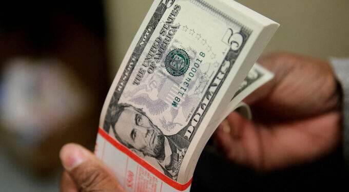 Dollar drops against dong – VnExpress International