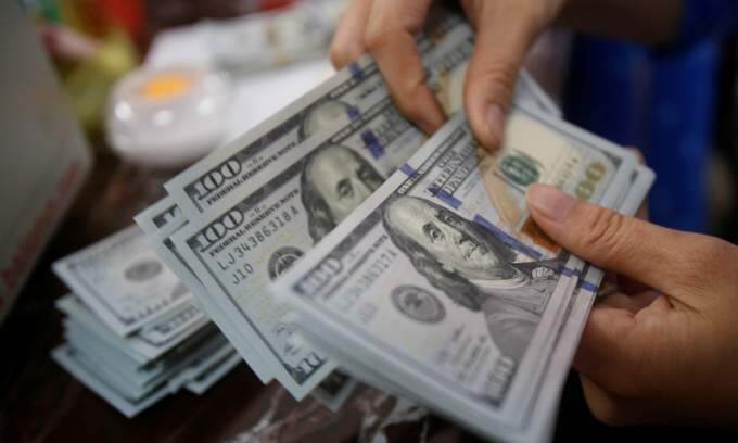 Dollar weakens against dong – VnExpress International