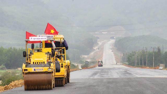 Không để xảy ra tình trạng “quân xanh, quân đỏ” khi đấu thầu dự án Gia Nghĩa – Chơn Thành và Ninh Bình – Hải Phòng