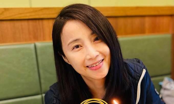 Miss Hong Kong Halina Tam opens tea shop in Canada after financial losses force closure of all her Hong Kong stores Miss Hong Kong Halina Tam opens tea shop in Canada after financial losses force closure of all her Hong Kong stores