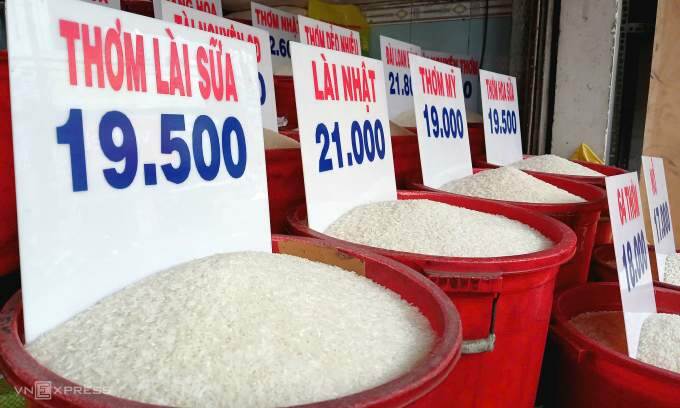 Retail rice prices remain high amid 9-year low export prices