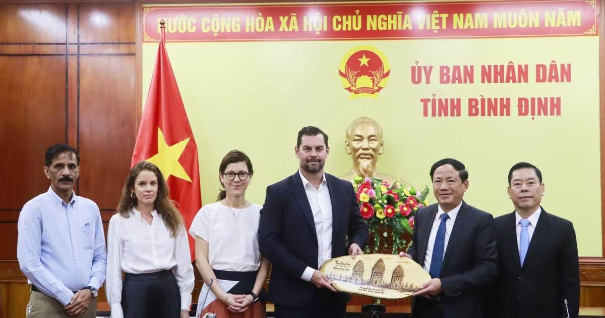 Tập đoàn Syre muốn đầu tư nhà máy khoảng 1 tỉ USD tại Bình Định Tập đoàn Syre muốn đầu tư nhà máy khoảng 1 tỉ USD tại Bình Định