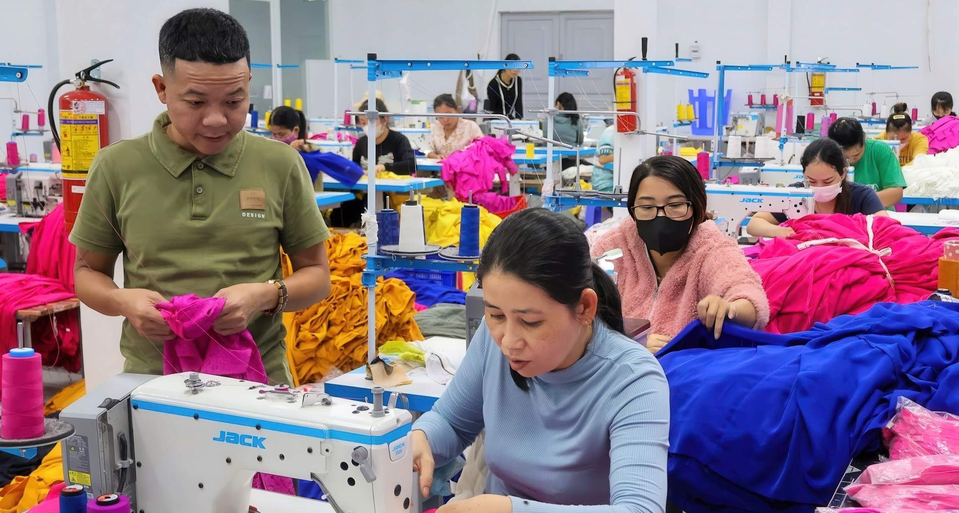 Từ tay trắng, 9x xứ Quảng thành ông chủ với 200 công nhân