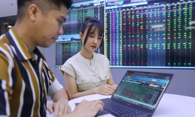 VN-Index rises slightly – VnExpress International