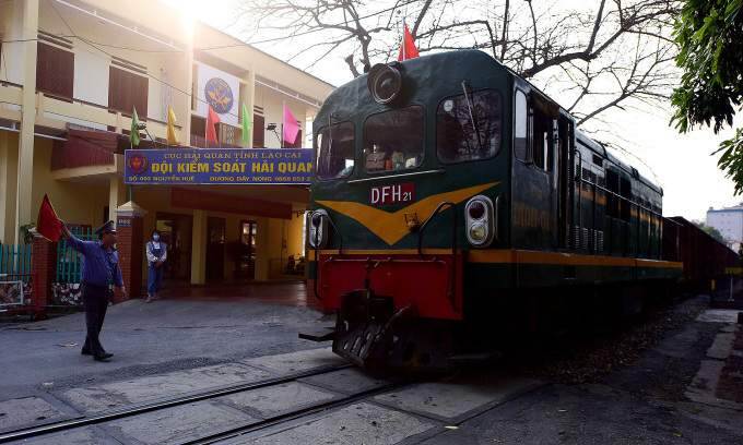 Vietnam to invest B in rail link to China