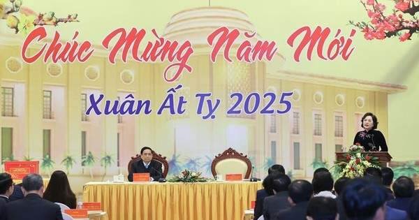 Ngày mai (11/2), Thủ tướng sẽ họp với chủ tịch, tổng giám đốc 15 ngân hàng để thúc đẩy tăng trưởng và kiểm soát lạm phát