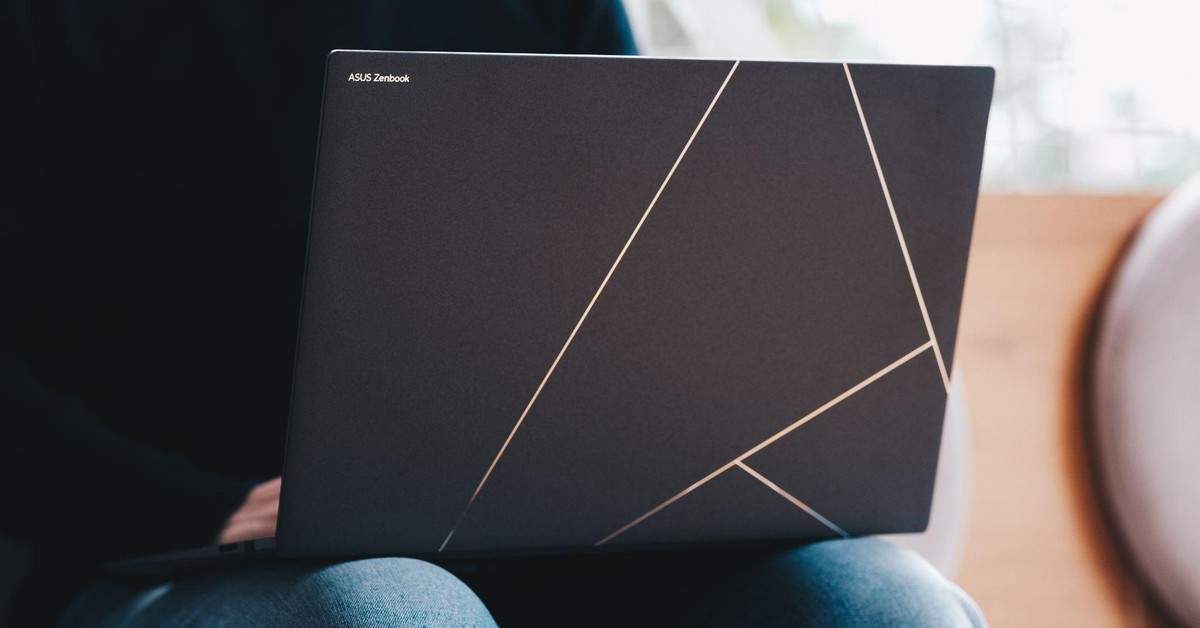 ASUS ra mắt laptop AI 16 inch mỏng nhẹ trang bị chip AMD ASUS ra mắt laptop AI 16 inch mỏng nhẹ trang bị chip AMD