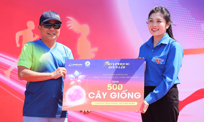 Imexpharm contributes to Da Lat’s greening initiative Imexpharm contributes to Da Lat’s greening initiative