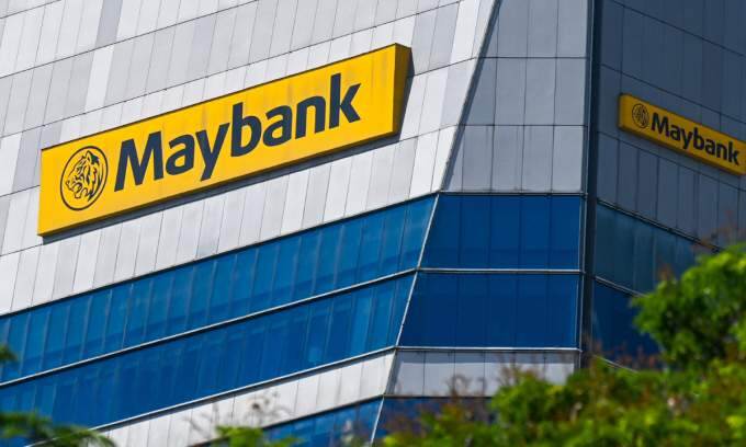 Maybank Singapore gives junior staff 5 to offset living costs growth