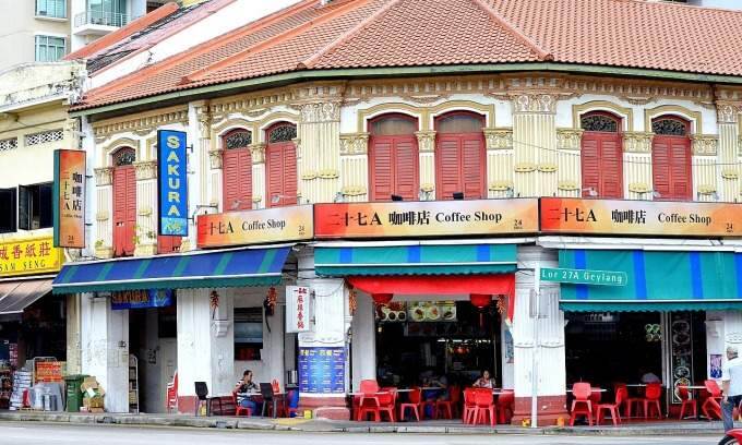 Singapore coffee shops to receive nearly .5 million in grants for cleaner toilets Singapore coffee shops to receive nearly .5 million in grants for cleaner toilets