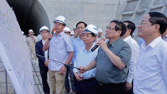Thủ tướng chốt thời gian về đích của 2 dự án cao tốc Hoài Nhơn – Quy Nhơn và Quy Nhơn – Chí Thạnh Thủ tướng chốt thời gian về đích của 2 dự án cao tốc Hoài Nhơn – Quy Nhơn và Quy Nhơn – Chí Thạnh