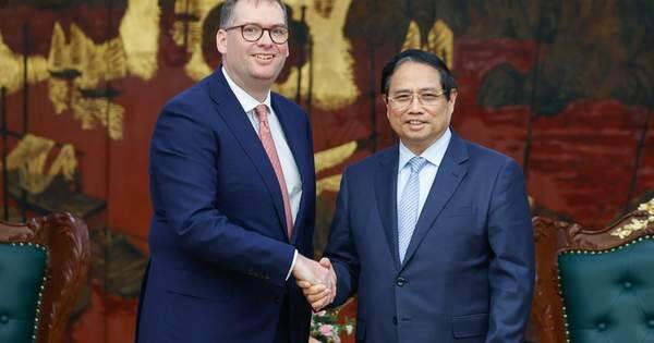 Thủ tướng tiếp Tổng Giám đốc dự án 1,5 tỷ USD của tập đoàn Trump Organization, đề nghị coi Việt Nam là cứ điểm kinh doanh Thủ tướng tiếp Tổng Giám đốc dự án 1,5 tỷ USD của tập đoàn Trump Organization, đề nghị coi Việt Nam là cứ điểm kinh doanh