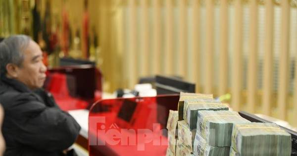 Ngân hàng ‘bơm’ gần 200.000 tỷ đồng, vì sao doanh nghiệp vẫn khó vay?