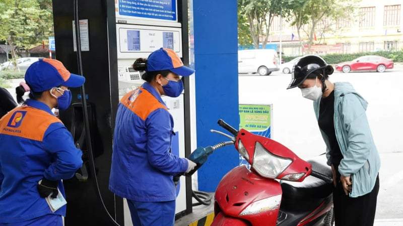Đột ngột lao dốc khi Mỹ dự kiến giảm thuế với Trung Quốc