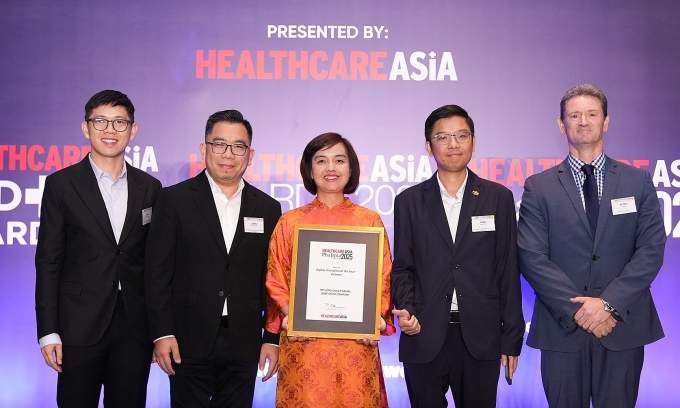 FPT Long Chau wins ‘Digital Innovation of the Year’ at Healthcare Asia Pharma Awards 2025