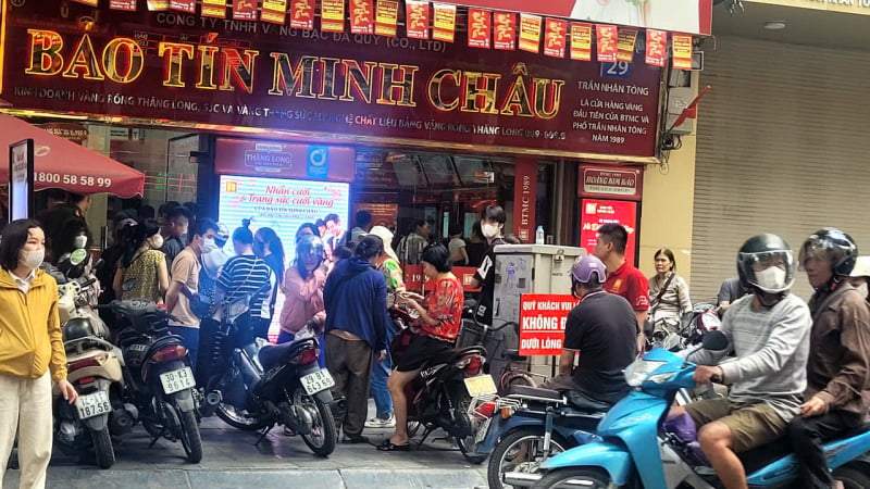 Giá vàng hôm nay giảm sốc sau chỉ đạo của Chính phủ, Ngân hàng Nhà nước