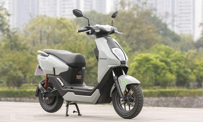 Honda to sell first Vietnam-made electric bike this month, prices start at ,000