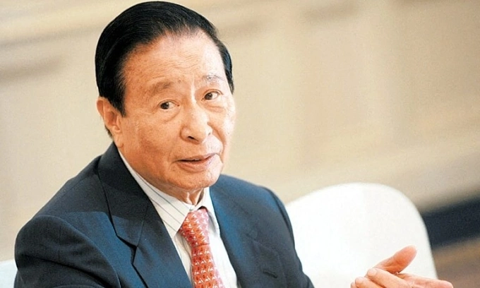 Property developer Henderson Land to organize memorial exhibition for Lee Shau Kee, Hong Kong’s second-richest billionaire Property developer Henderson Land to organize memorial exhibition for Lee Shau Kee, Hong Kong’s second-richest billionaire