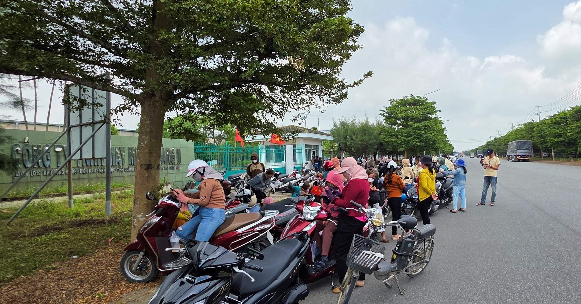 Sếp công ty ở TPHCM nợ 10 tỷ bảo hiểm trần tình gì với đoàn cán bộ Quảng Nam?