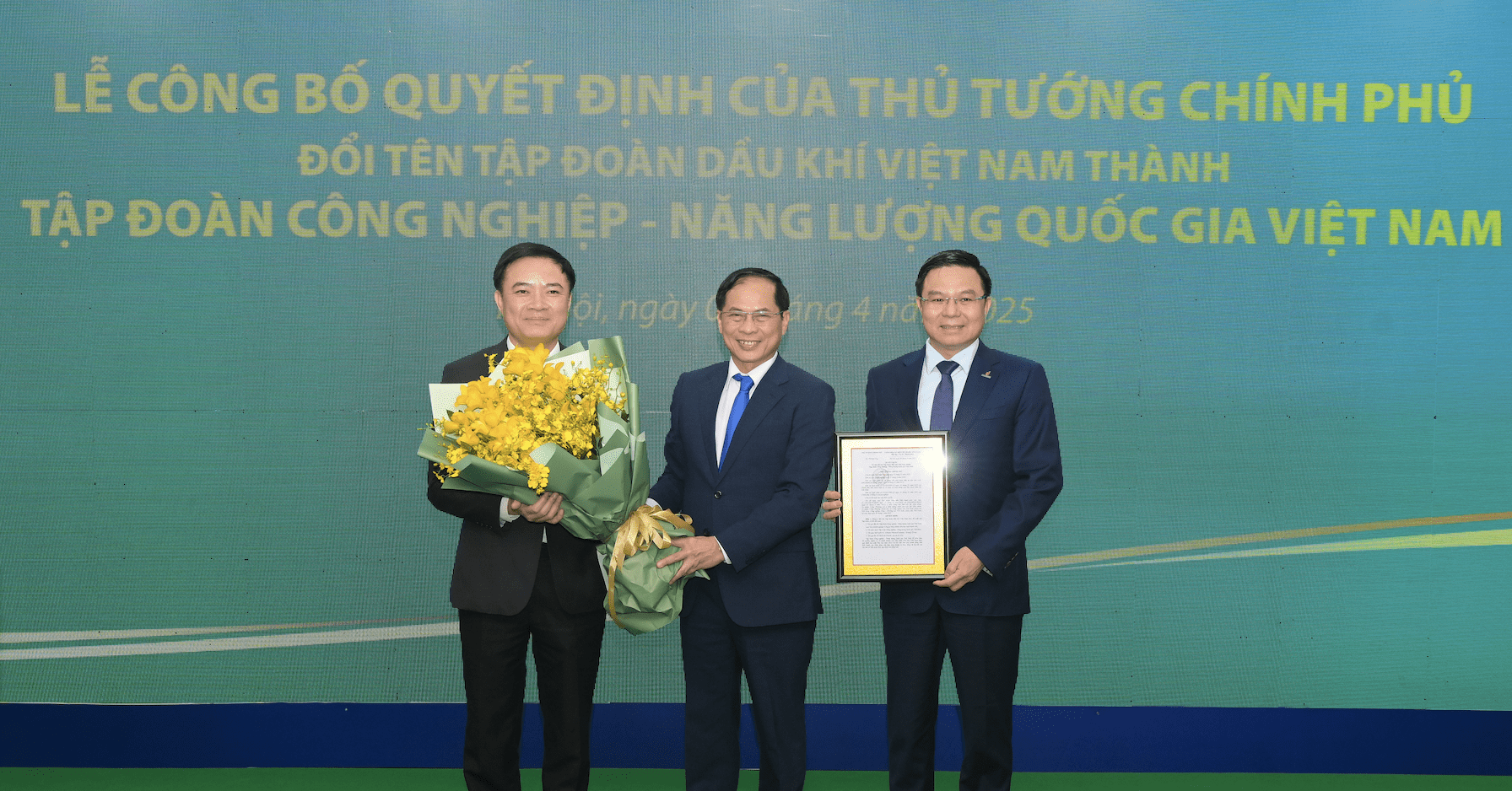 Tập đoàn Dầu khí Việt Nam chính thức chuyển đổi tên thành Petrovietnam