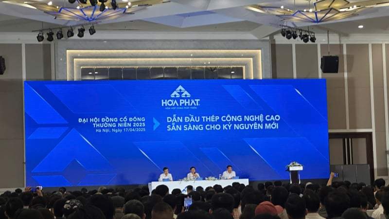 Tỷ phú Trần Đình Long thông tin ‘nóng’ về HPG sản xuất ray đường sắt tốc độ cao