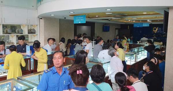 Tối 17-4, giá vàng bất ngờ sụt giảm