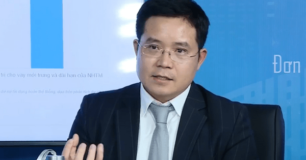 Chủ tịch FiinGroup chỉ ra 1 điểm các ngân hàng Việt Nam chưa bằng ngân hàng Campuchia, Thái Lan, Singapore