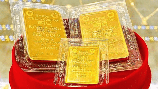 Giá vàng liên tục đảo chiều, tiềm ẩn rủi ro cho người mua Giá vàng liên tục đảo chiều, tiềm ẩn rủi ro cho người mua